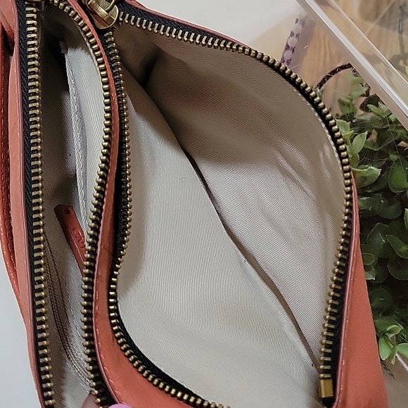 Lucky Brand Orange Koda Leather crossbody bag😍🥰 - Picture 15 of 15